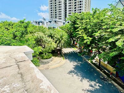 Rent · 6 bd · 175 м² · Thành phố Thủ Đức, ул. Đồng Văn Cống