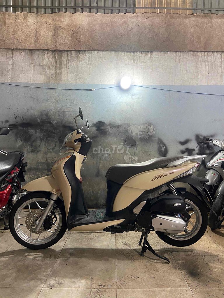 sh mode xe đẹp máy zin êm chất. Mua bán Xe máy tại Thành phố Dĩ An Bình Dương được đăng bởi Cửa Hàng Xe Máy Huy Khoa  hình 3