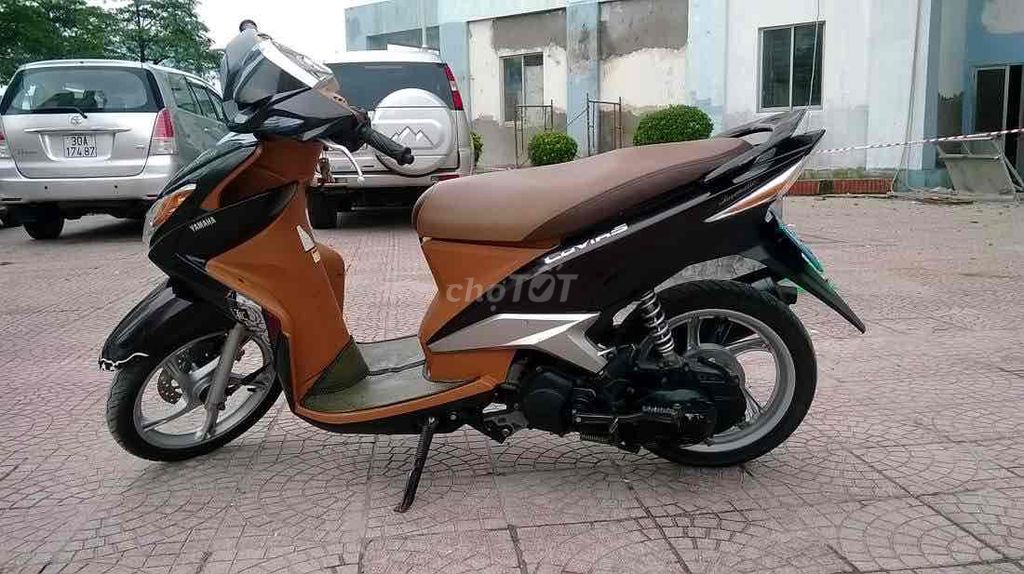 Yamaha Luvias, коричневый и черный, женский
