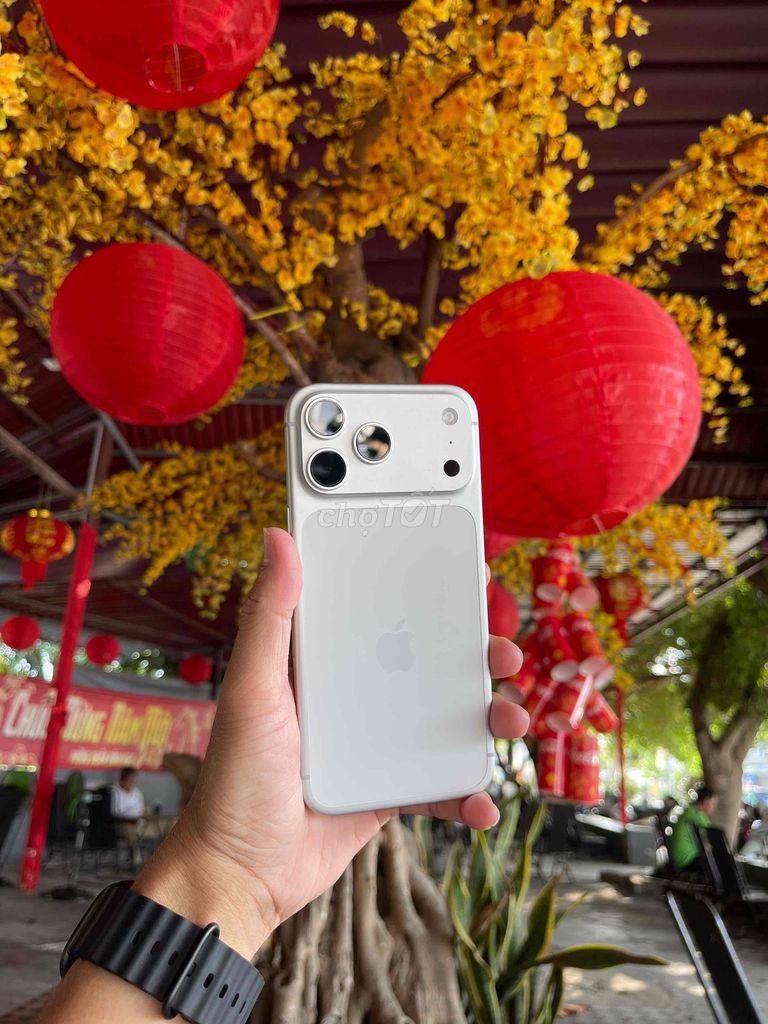 Iphone 17promax Trắng 256G chính hãng TGdd. Mua bán Điện thoại tại Thành phố Vĩnh Long Vĩnh Long được đăng bởi Nguyễn Phúc Hậu hình 1