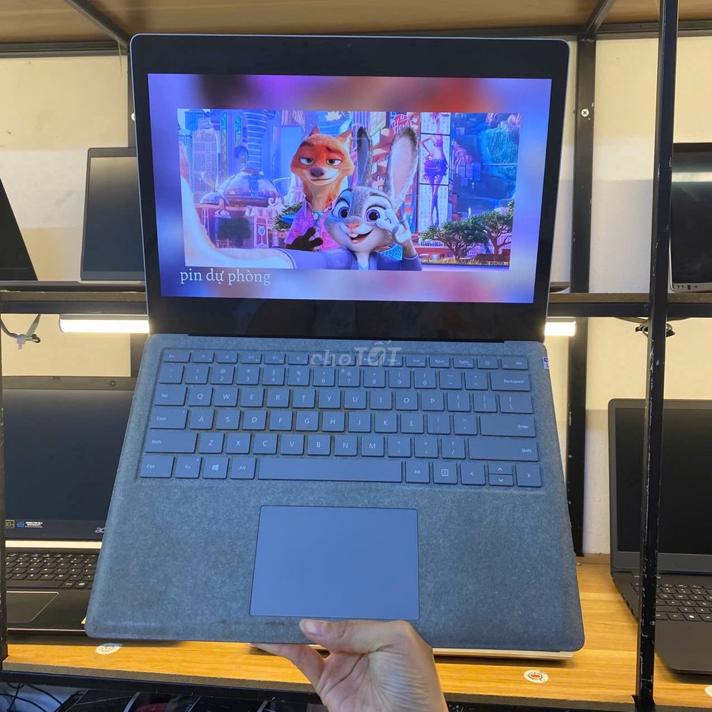Surface Laptop i5 7200 8GB/128GB loa to. Mua bán Laptop tại Quận Nam Từ Liêm Hà Nội được đăng bởi Laptopplusvn hình 1