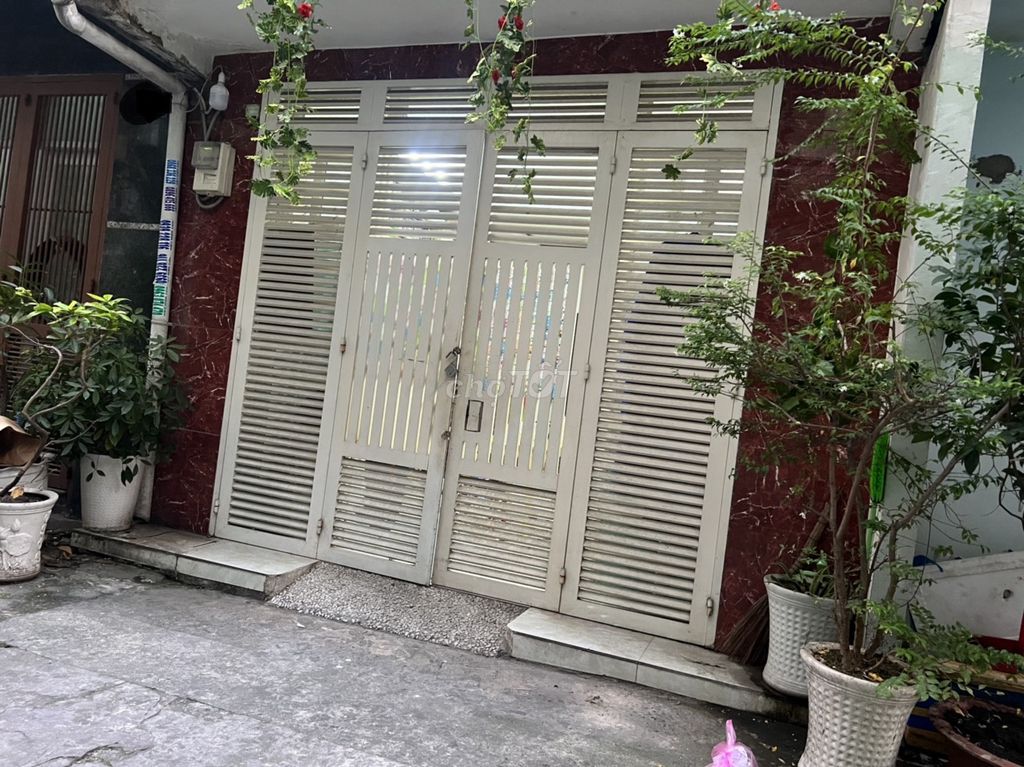 Chủ Định cư Mỹ, Cho Thuê Nguyên Căn, 1 Trệt 1 Lầu, Ngay Hoàng Sa Q 1. Cho thuê Nhà ở tại Quận 1 Tp Hồ Chí Minh được đăng bởi Nguyễn Châu Tuấn hình 2