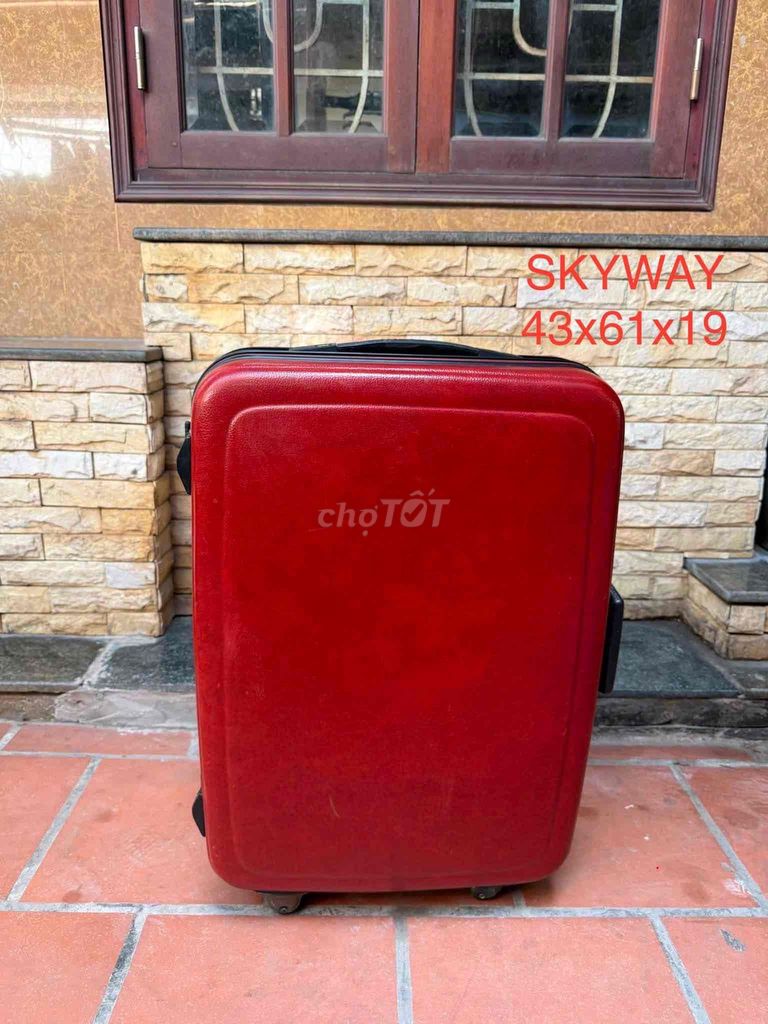 Vali SKYWAY Nhựa PC Khung nhôm Đỏ 24-25. Mua bán Túi xách tại Huyện Thanh Trì Hà Nội được đăng bởi Gấm Hoa 2Hand hình 1
