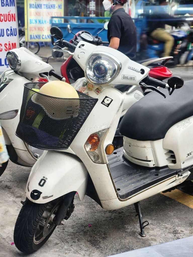 Скутер Kymco 175cc, белый, 2 дисковых тормоза