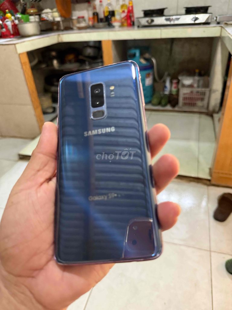 Samsung Galaxy S9 Plus 2 sim Việt Nam. Mua bán Điện thoại tại Quận Cẩm Lệ Đà Nẵng được đăng bởi Mylinh hình 1