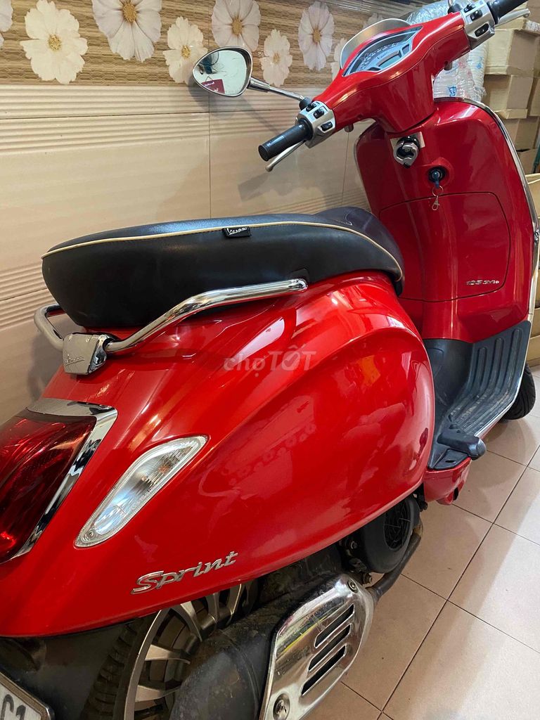 Piaggio Vespa Sprint 125 3V 2016 Đỏ. Mua bán Xe máy tại Quận 11 Tp Hồ Chí Minh được đăng bởi Long hình 2