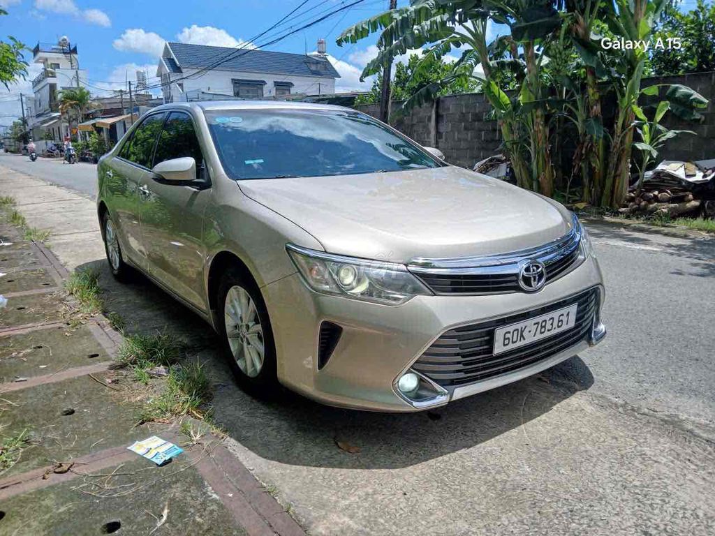 Toyota Camry 2016 2.0E - 90000 km. Mua bán Ô tô tại Huyện Củ Chi Tp Hồ Chí Minh được đăng bởi anh Hiep hình 7