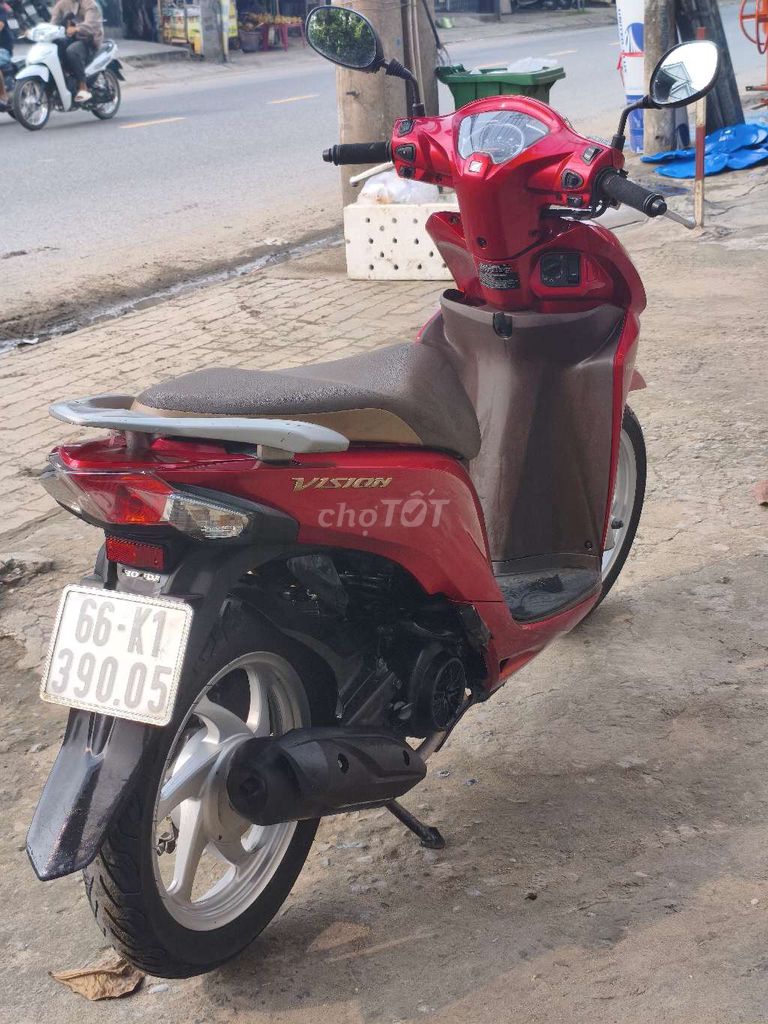 Honda Vision 2019 Đỏ 30.000 km. Mua bán Xe máy tại Huyện Bình Chánh Tp Hồ Chí Minh được đăng bởi Quyền Sang hình 1
