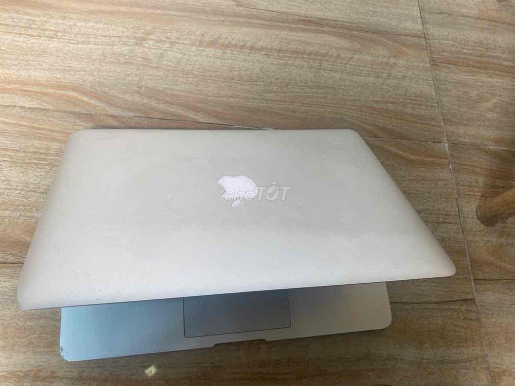 macbook air 2017 Ram 8  SSD128