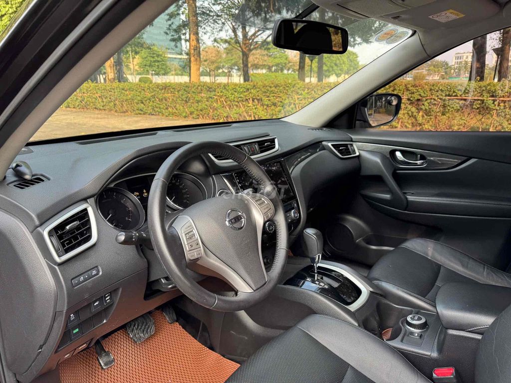 Nissan X-trail sx 2016 đky 2017 cực chất lượng.. Mua bán Ô tô tại Quận Cầu Giấy Hà Nội được đăng bởi TRUNG HIẾU AUTO hình 8