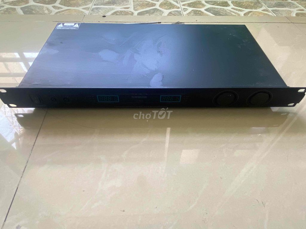 Micro không dây Shure U-820 Đen. Mua bán Tivi, Âm thanh tại Quận Bình Tân Tp Hồ Chí Minh được đăng bởi Kim Giao hình 1