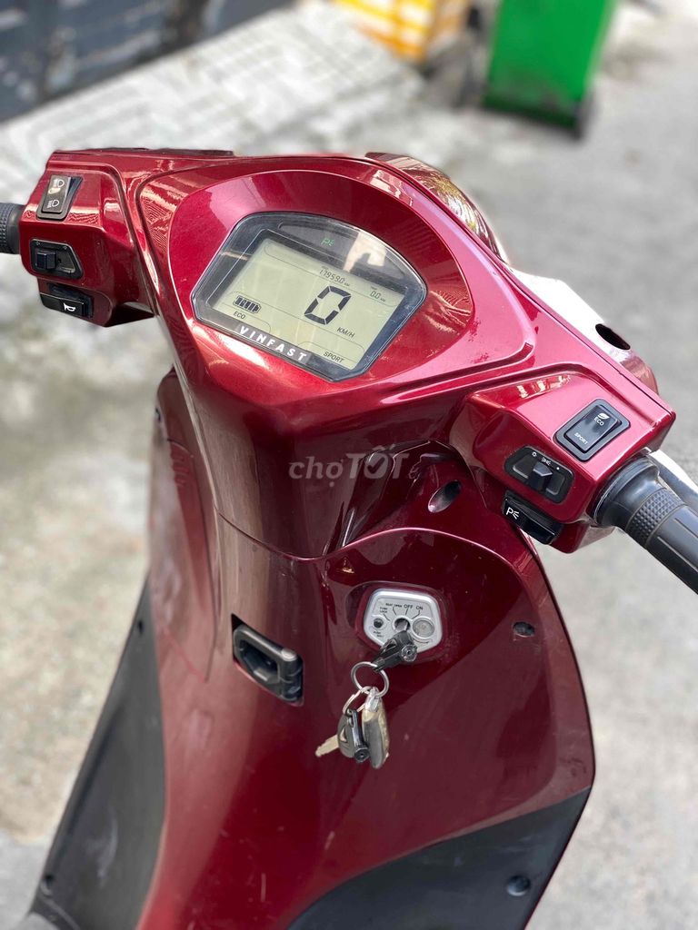 Xe máy điện VinFast Feliz dk2022 màu Đỏ pin 45Ah. Mua bán Xe điện tại Quận Gò Vấp Tp Hồ Chí Minh được đăng bởi XE ĐIỆN 90s hình 6