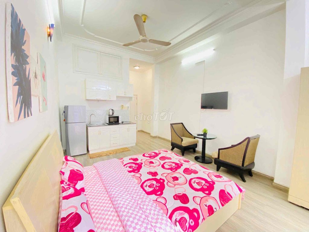 Studio 30m2 balcony full nội thất ngay Thảo Cầm Viên, NTMK, Q1