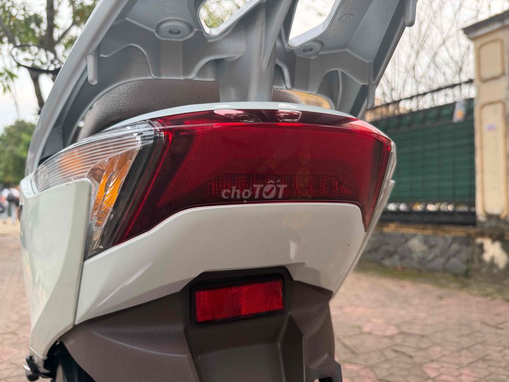 Lead 2018 khóa thông minh zin cứg áo dán keo trong. Mua bán Xe máy tại Thành phố Quảng Ngãi Quảng Ngãi được đăng bởi Hien hình 18