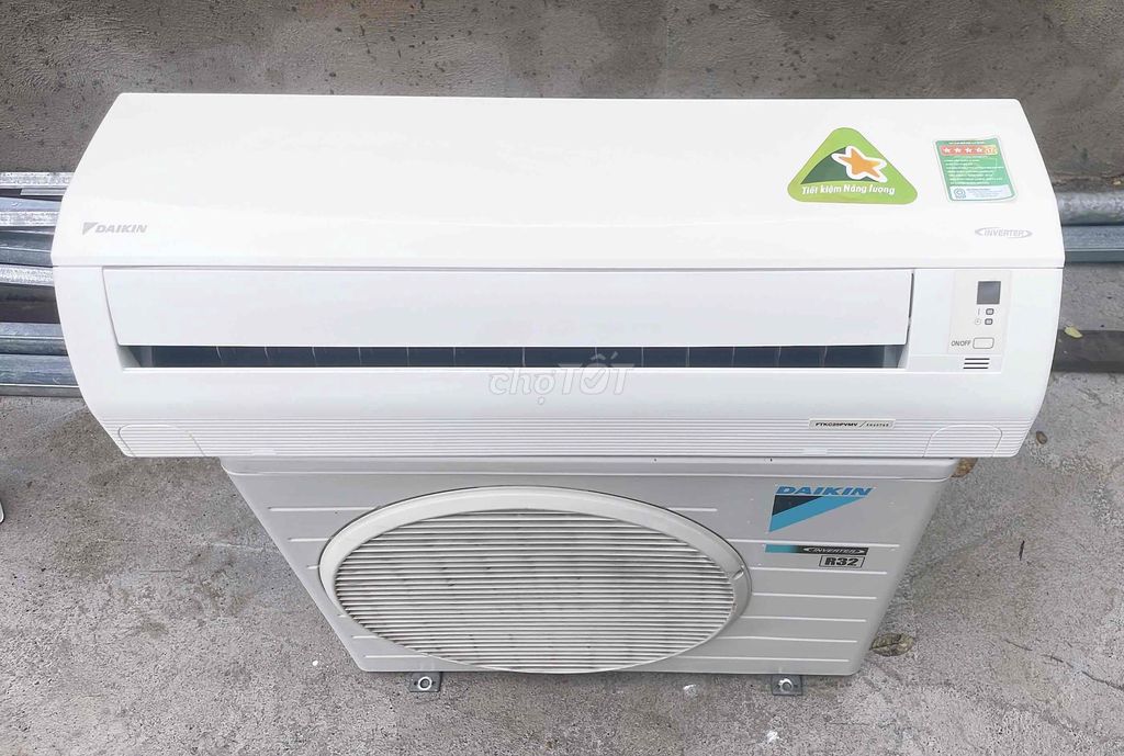 máy lạnh Daikin 1hp inverter hàng Thái, đời mới