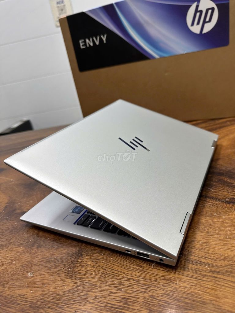 Hp Elitebook X360 830 G10, i7 1365U, 32G