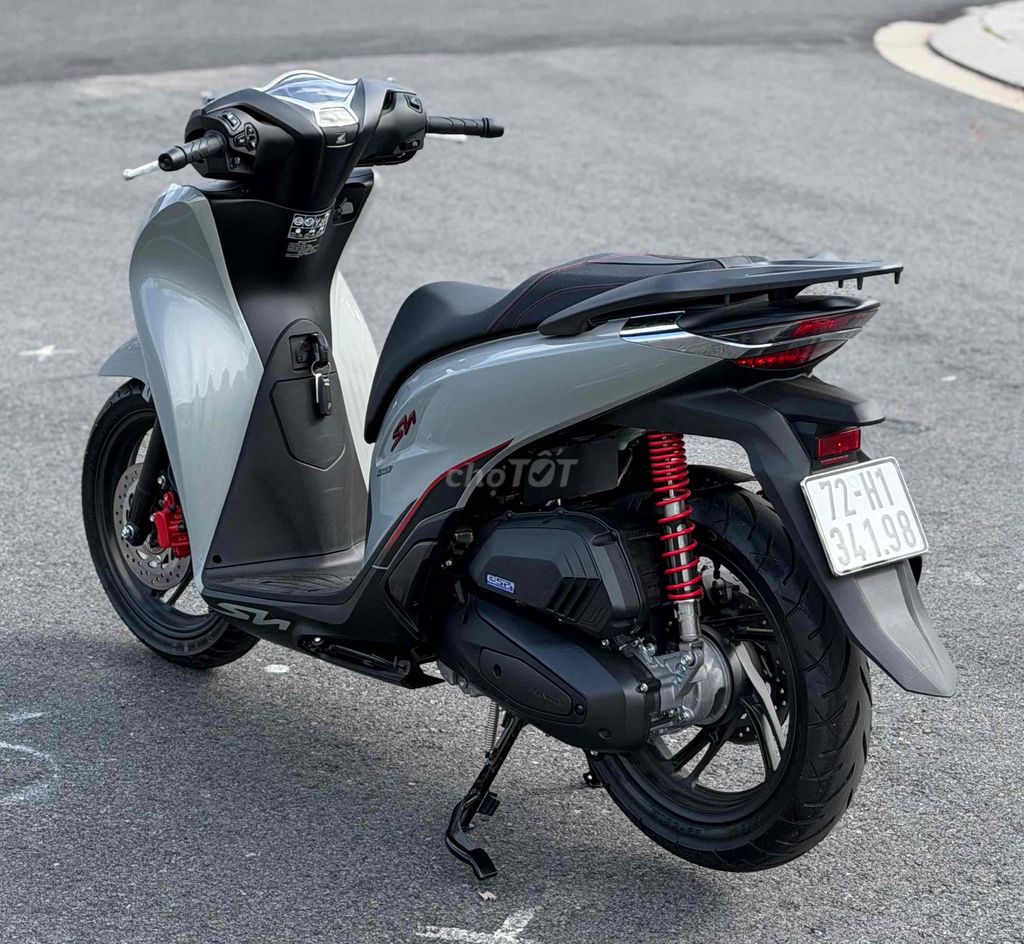 Хонда SH 160i ABS 2025 Серый, запах 26 км, владелец
