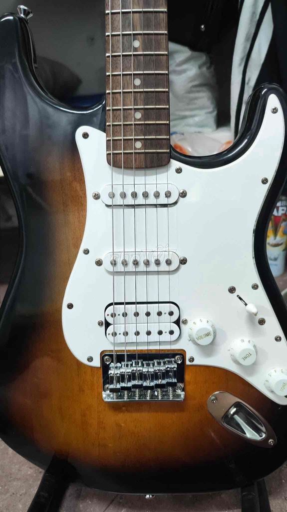 E.Guitar Squier Bullet Stratocaster - Sunburst