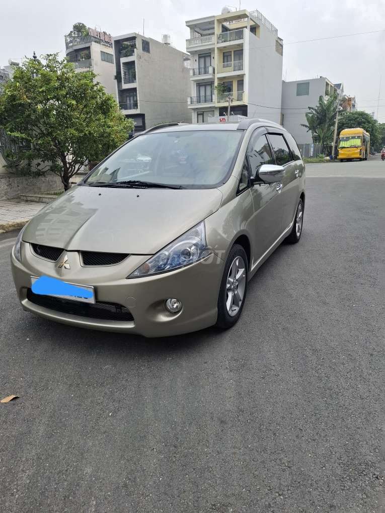 gia đình cân bán môt xe grandis 2009 ngay chŭ. Mua bán Ô tô tại Quận 12 Tp Hồ Chí Minh được đăng bởi PHAN HOANG MINH hình 2