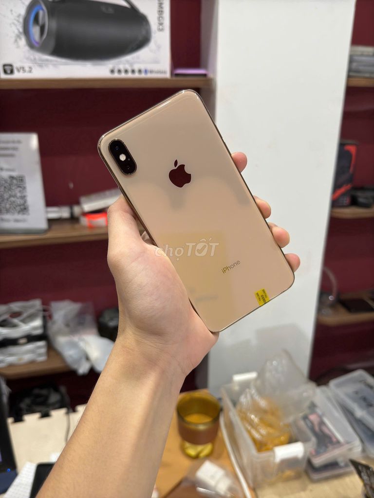 iPhone XS Max màu gold 64GB mã Mỹ đẹp 98%