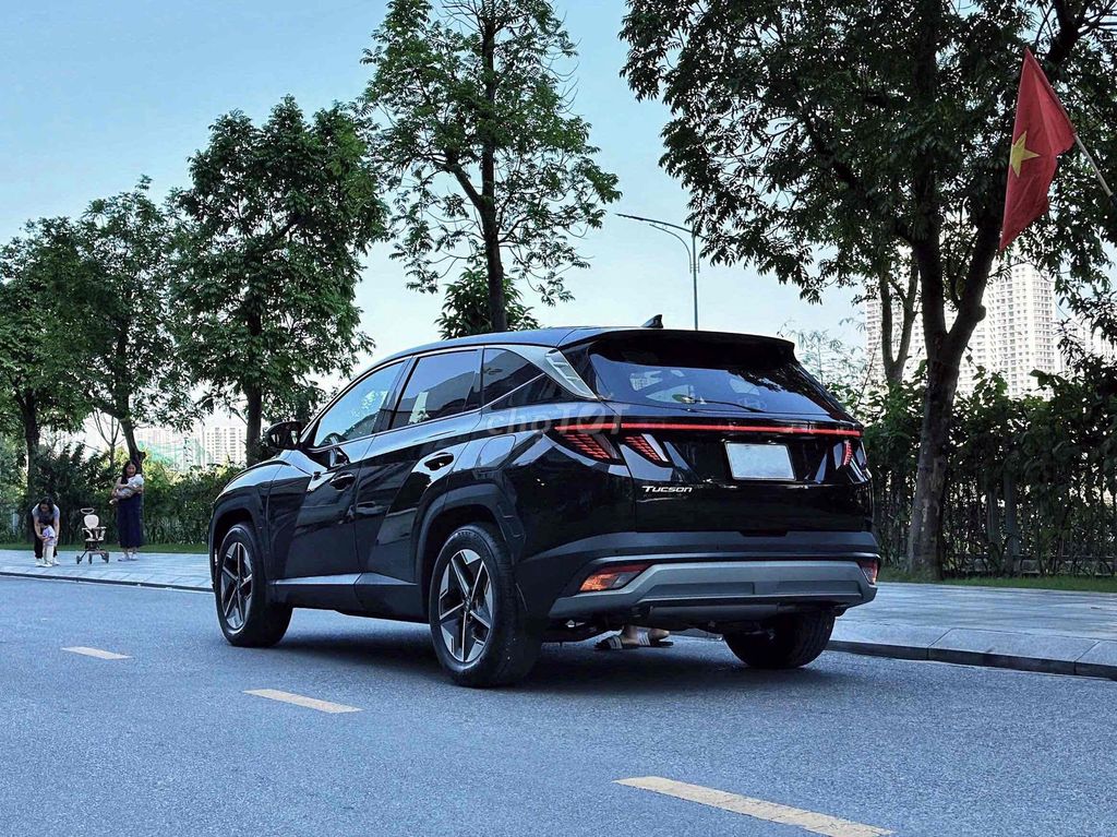 Huyndai Tucson 2025 2.0 ATH - 7000km. Mua bán Ô tô tại Quận Cầu Giấy Hà Nội được đăng bởi Thái Hoàng Long Auto hình 7