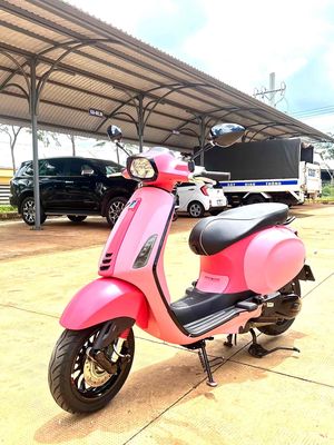 Vespa Sprint Hồng, Tay Ga. Mua bán Xe máy tại Huyện Bù Đăng Bình Phước được đăng bởi Nguyễn Văn Hiên