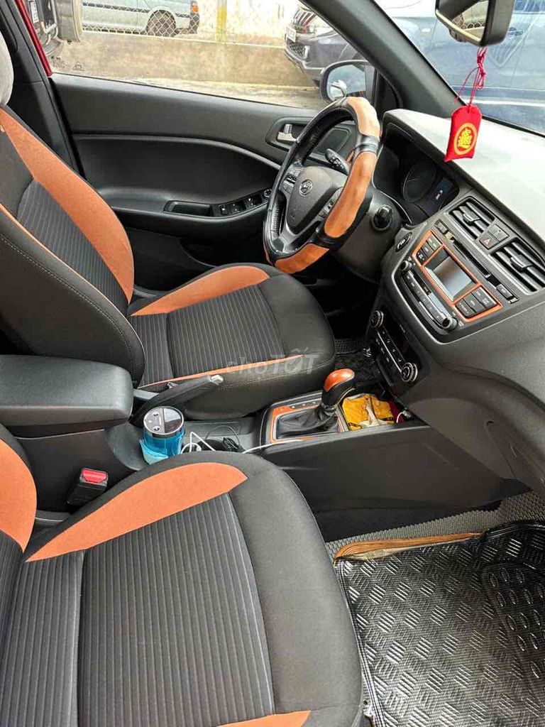 Hyundai i20 Active Đỏ Tự động. Mua bán Ô tô tại Thành phố Thủ Đức Tp Hồ Chí Minh được đăng bởi Vo Phuong hình 10