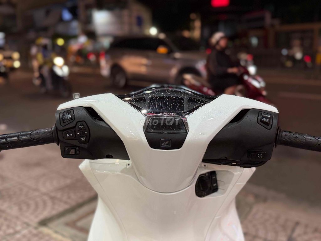 Honda SH150 ABS 2021 Бело-черный 10 000 км
