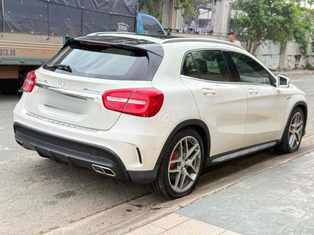 Mercedes Benz GLA Class 2015 AMG 45 4Matic - 88016. Mua bán Ô tô tại Quận 12 Tp Hồ Chí Minh được đăng bởi Le Thanh Tùng hình 4