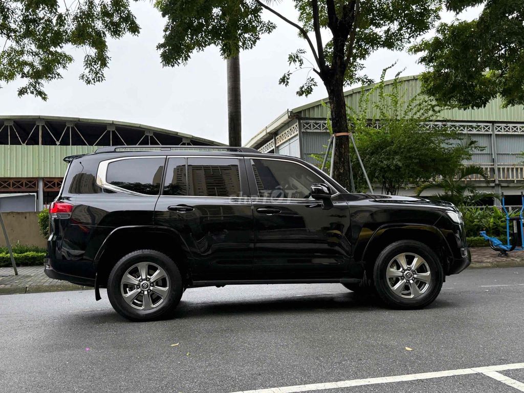 Toyota Land Cruiser 2021 3.5 Turbo siêu đẹp. Mua bán Ô tô tại Quận Cầu Giấy Hà Nội được đăng bởi Cao Quý hình 4