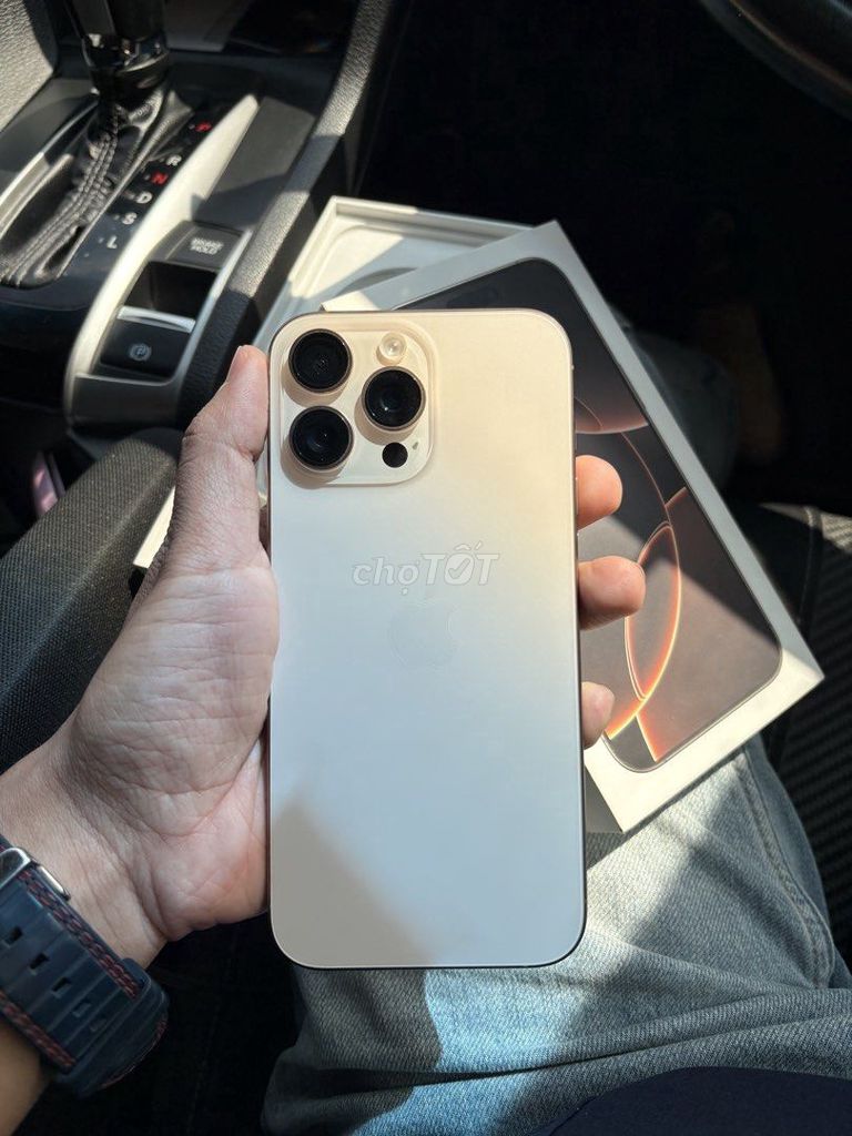 iPhone 16 Pro Max 256 vàng Sa Mạc (chưa sữa). Mua bán Điện thoại tại Quận Tân Bình Tp Hồ Chí Minh được đăng bởi Hoang Nam hình 1