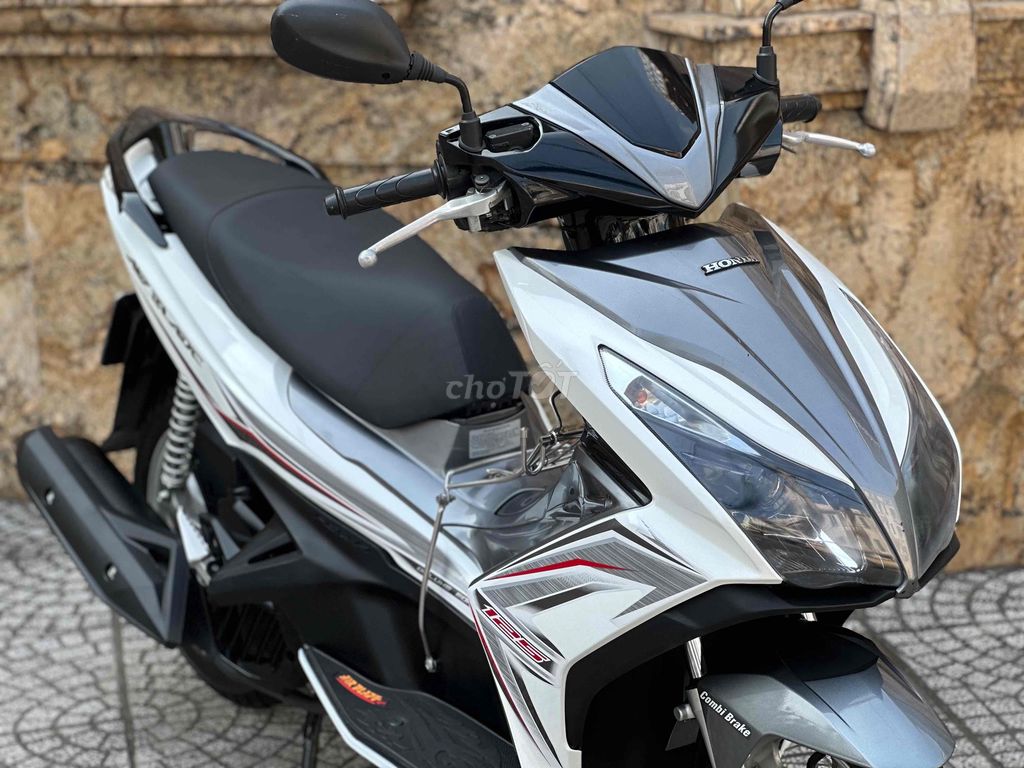 Airblade 125 mẫu 2015 1chủ ít đi máy zin100% mới98