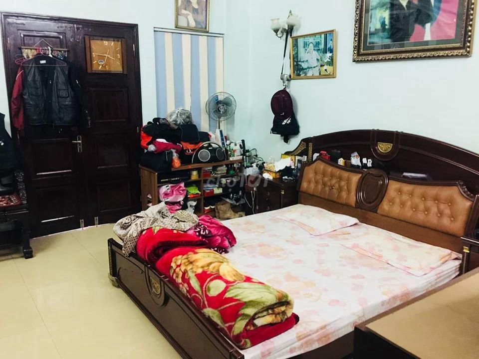 Gara Ô Tô – Kinh Doanh Phố Khâm Thiên 40m2, MT 6M