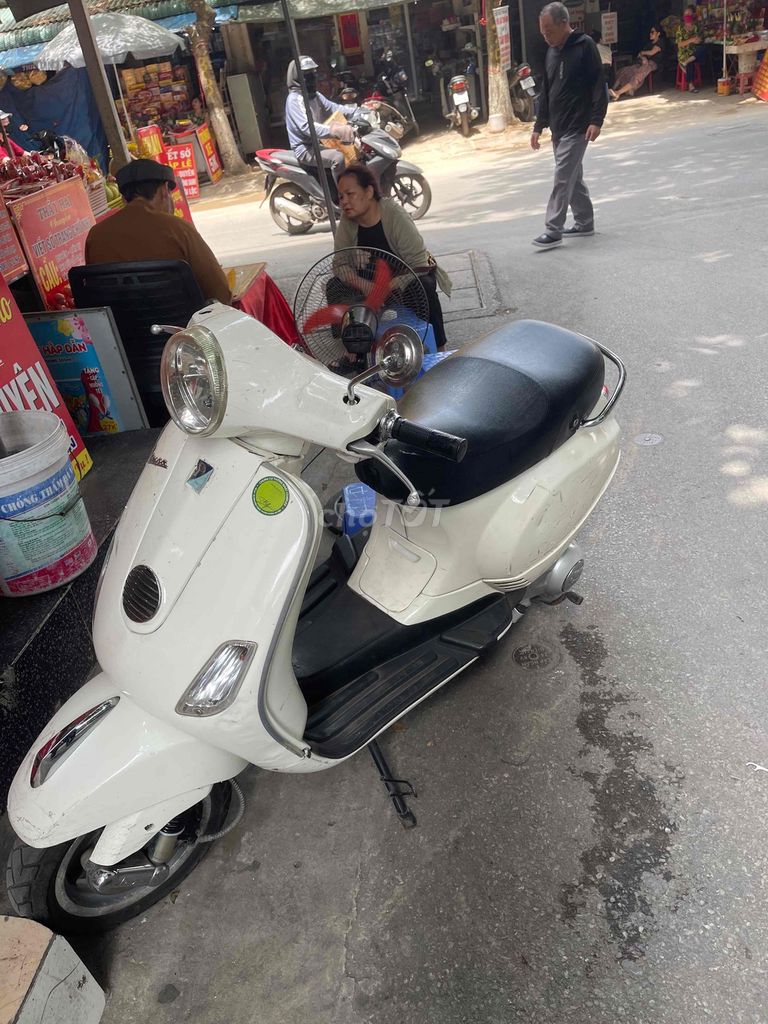 bán xe LX nữ dùng bản 2011 chính chủ nguyên zin. Mua bán Xe máy tại Quận Thanh Xuân Hà Nội được đăng bởi Hà Linh Phùng hình 5