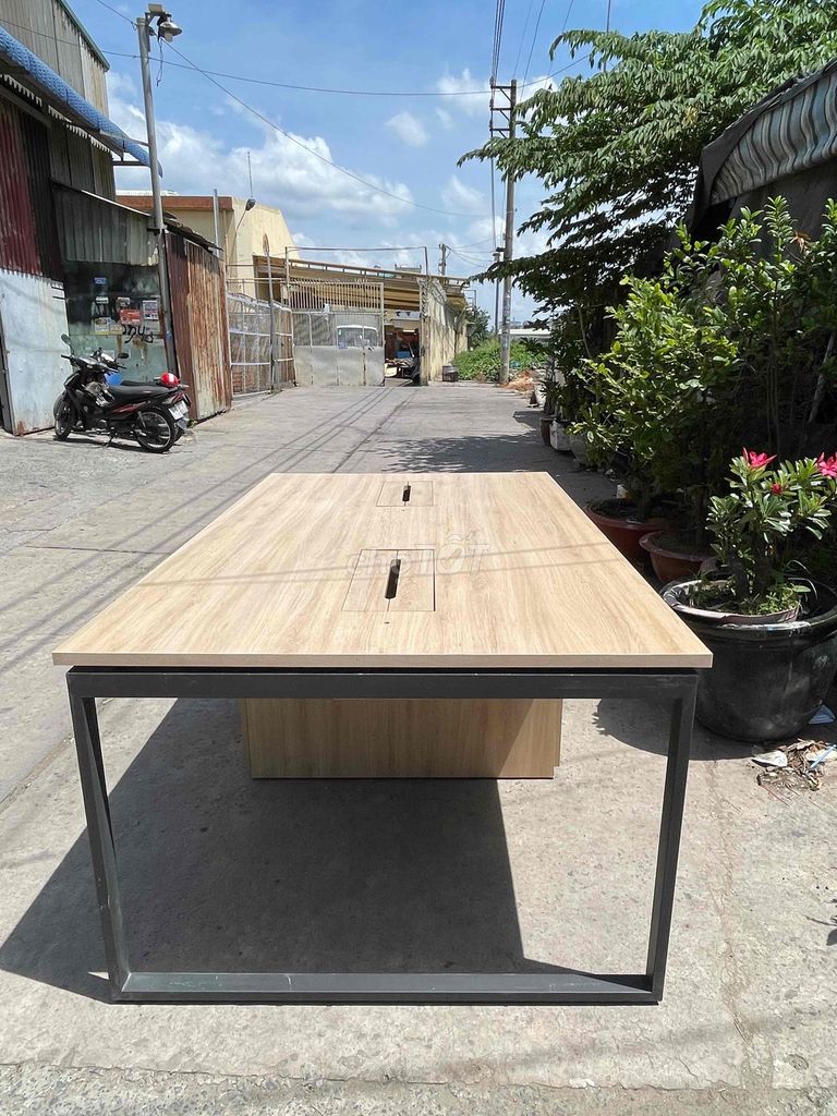 bàn làm việc 4 chổ. Mua bán Bàn ghế tại Quận Bình Tân Tp Hồ Chí Minh được đăng bởi HÀNG THANH LÝ NỘI THẤT 268 hình 1