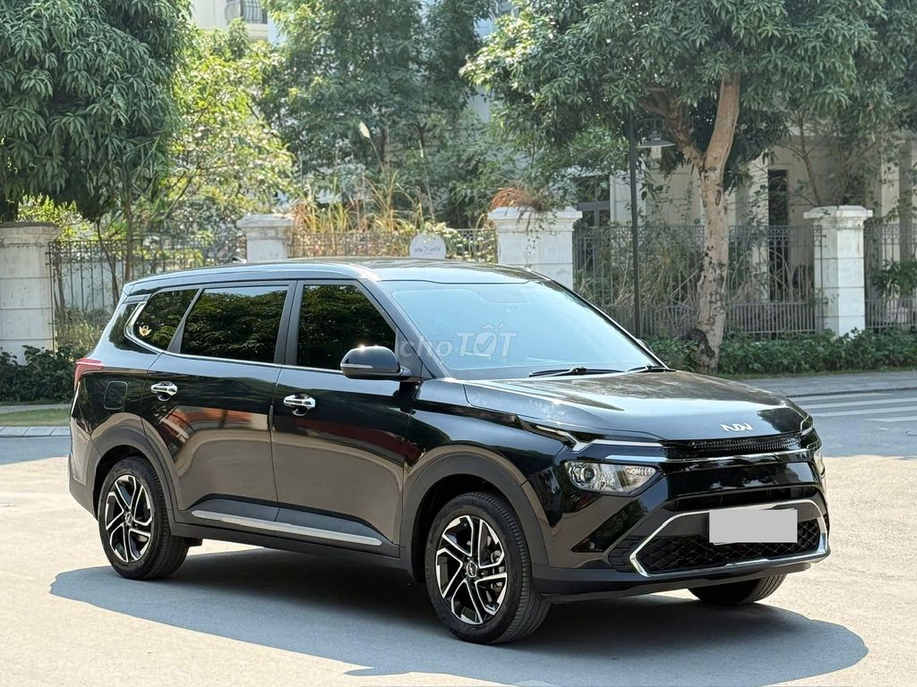 Kia Caren IVT sx 2023 một chủ sơn zin cả xe