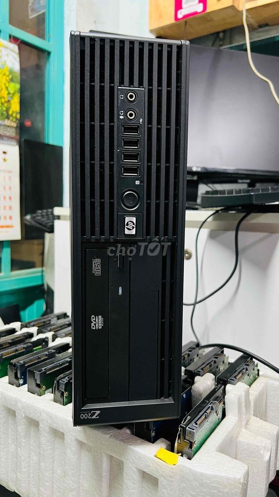 HP Workstation Z200 i5-760, 8G, 120G, N210 1GD3