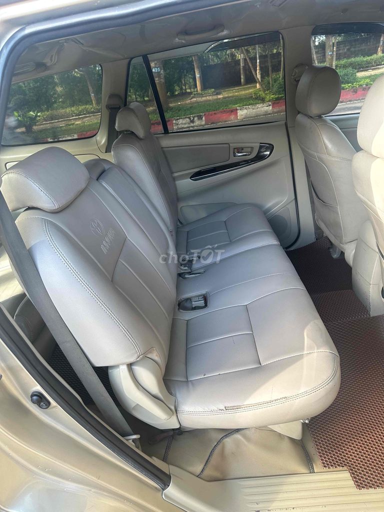 gd cần bán Toyota Innova 2015 E. Mua bán Ô tô tại Thành phố Buôn Ma Thuột Đắk Lắk được đăng bởi Phong phú hình 8