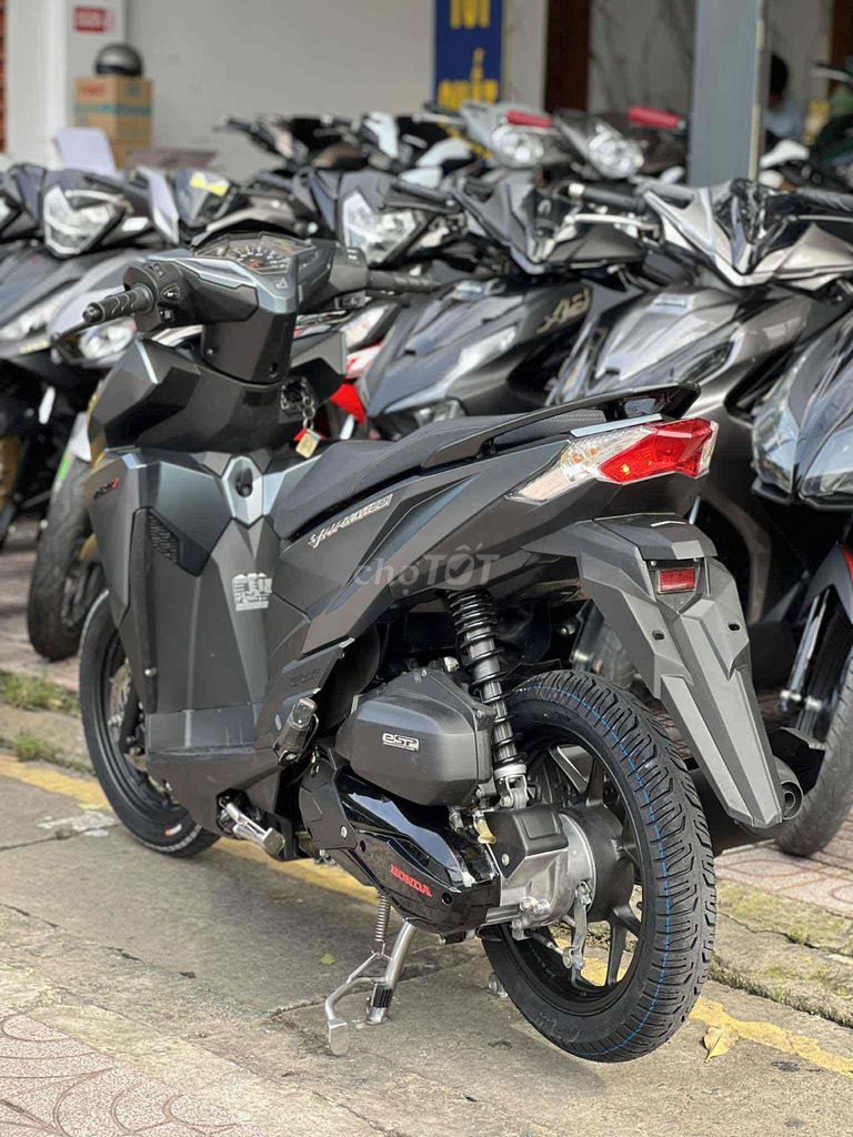 Cần Bán e vario dk 2018 đẹp keng 9 chủ ký giấy. Mua bán Xe máy tại Thành phố Biên Hòa Đồng Nai được đăng bởi Cửa Hàng Xe Máy Gia Khang  hình 4