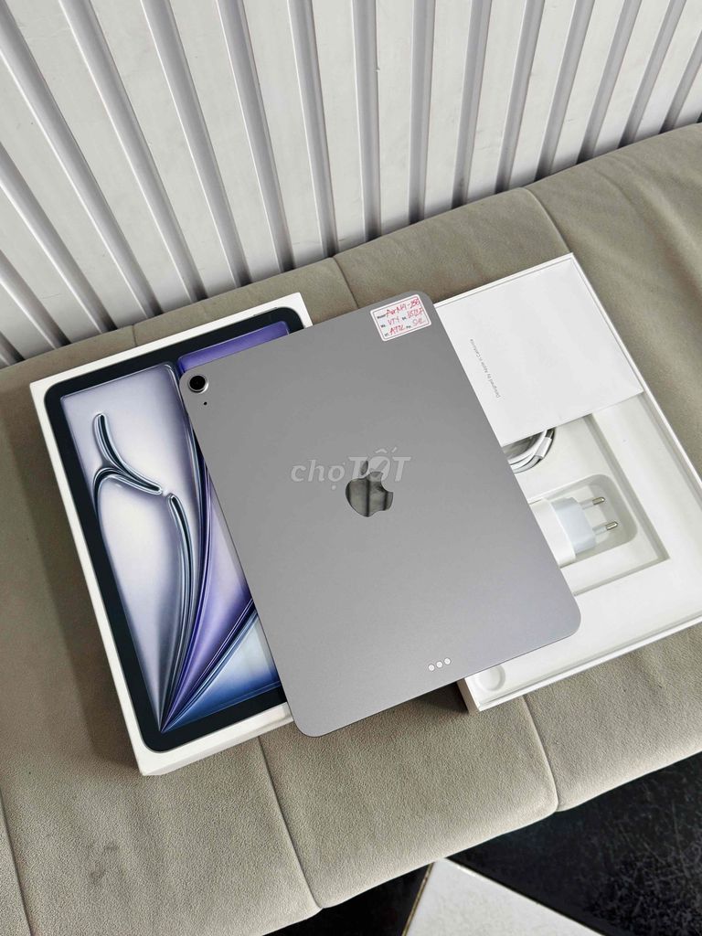 iPad Air M4 256GB VN/A Fullbox Như mới. Mua bán Máy tính bảng tại Quận Đống Đa Hà Nội được đăng bởi Lâm Bảo Tuyên hình 1