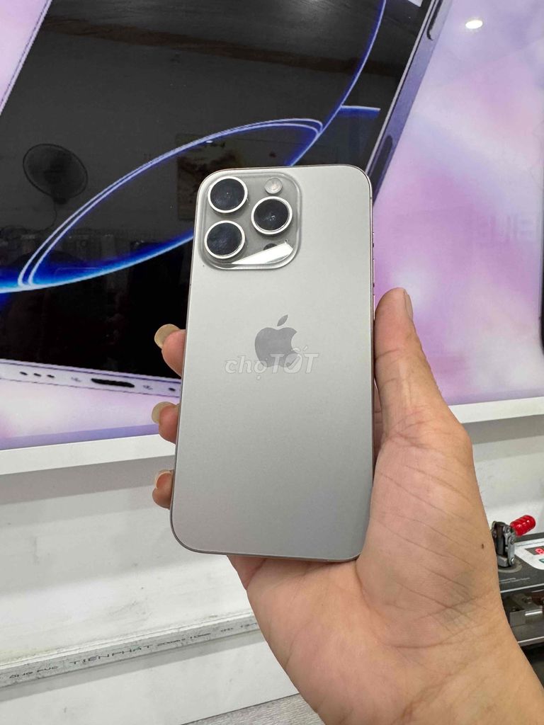 iPhone 15 Pro 128GB Bạc LL/A. Mua bán Điện thoại tại Thành phố Dĩ An Bình Dương được đăng bởi Long Tuấn Store hình 1