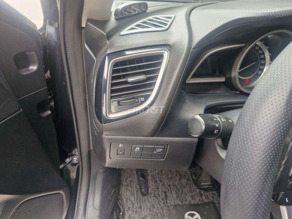 Mazda 3 2016 Đen 120.000 km. Mua bán Ô tô tại Quận Cẩm Lệ Đà Nẵng được đăng bởi Phước An hình 3