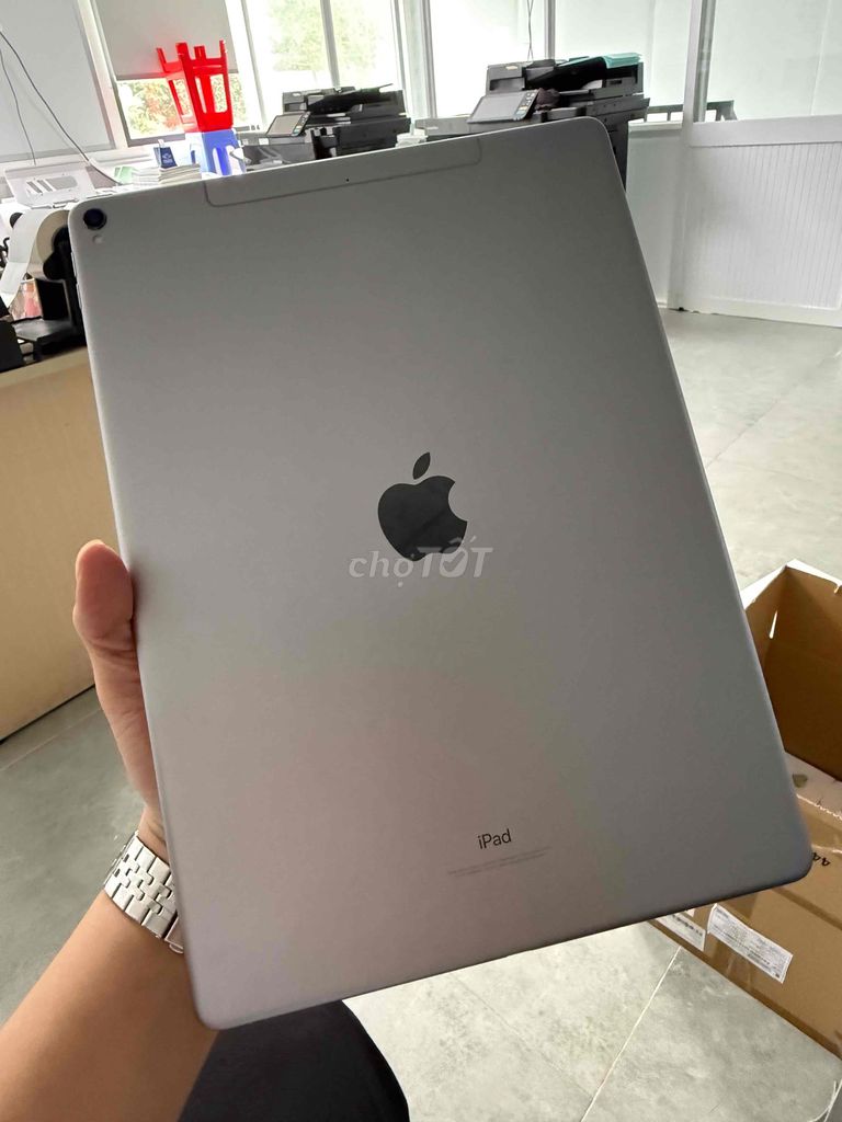 Apple iPad Pro 12.9 2017 Xám. Mua bán Máy tính bảng tại Thành phố Biên Hòa Đồng Nai được đăng bởi Hung hình 1