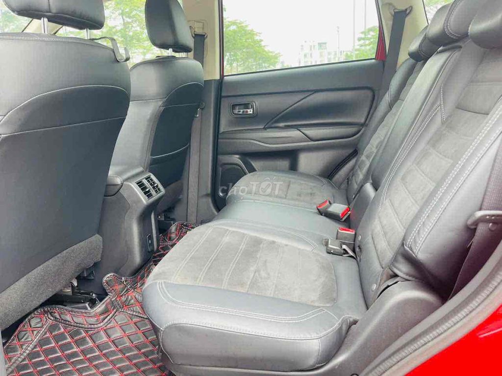 Mitsubishi Outlander 2022 2.0 CVT hơn 5 vạn km!. Mua bán Ô tô tại Quận Thanh Xuân Hà Nội được đăng bởi Dương Xuân Trường hình 11