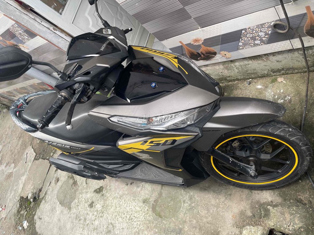 Cấn bán gấp Vario 150, máy nguyên zin (chính chủ). Mua bán Xe máy tại Huyện Nhà Bè Tp Hồ Chí Minh được đăng bởi Ngọc Trọng hình 3