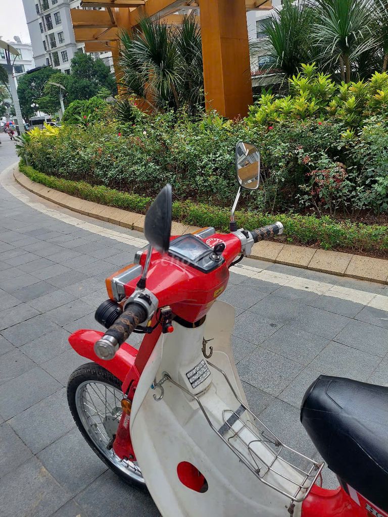 Bán xe Honda cub Nhật mầu đỏ còn tốt. Mua bán Xe máy tại Quận Hoàng Mai Hà Nội được đăng bởi Hương Ly hình 5