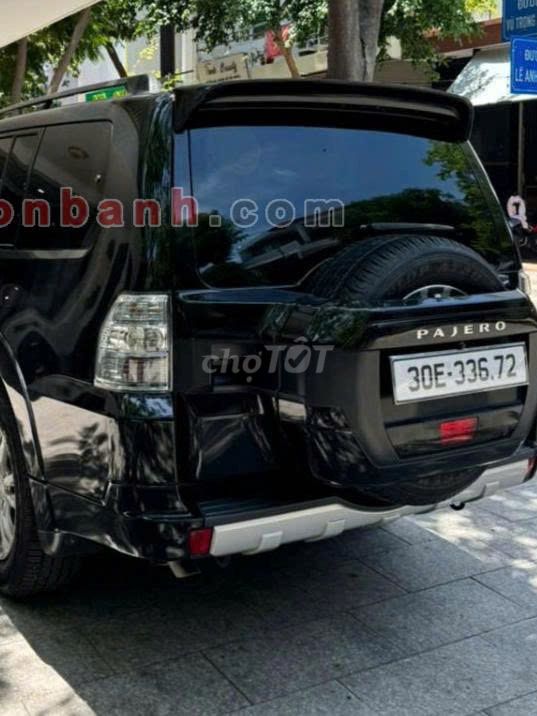 Pajero 2016 GLS Class 3.8 4x4 AT - màu đen. Mua bán Ô tô tại Thành phố Thủ Đức Tp Hồ Chí Minh được đăng bởi Anh Minh hình 3