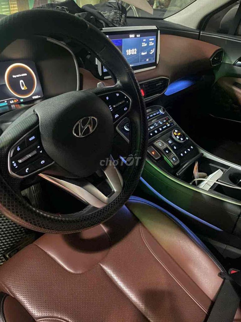 Hyundai Santa Fe 2021 Cao cấp 2.2L HTRAC. Mua bán Ô tô tại Quận Thanh Xuân Hà Nội được đăng bởi ĐÀM HÙNG CAR  hình 6