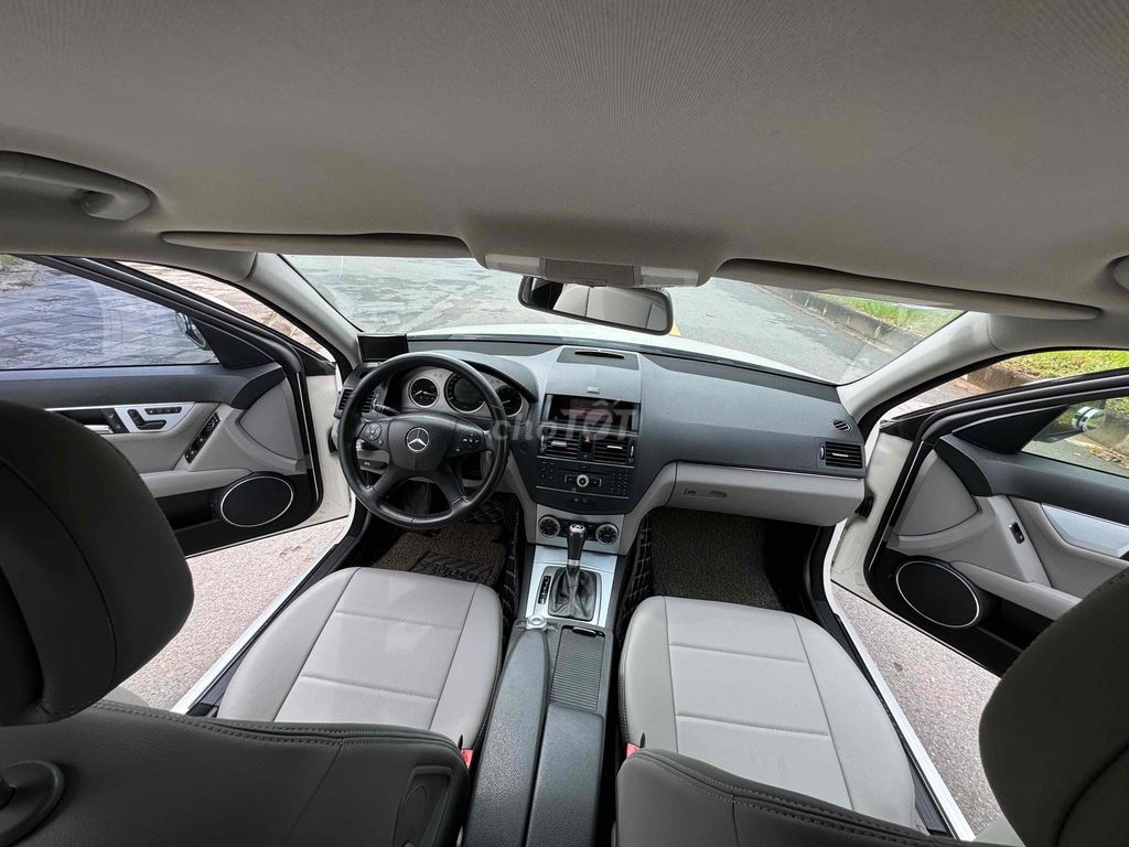 Mercedes-Benz C300Trắng Tự động. Mua bán Ô tô tại Huyện Đông Anh Hà Nội được đăng bởi vương văn chung  hình 13