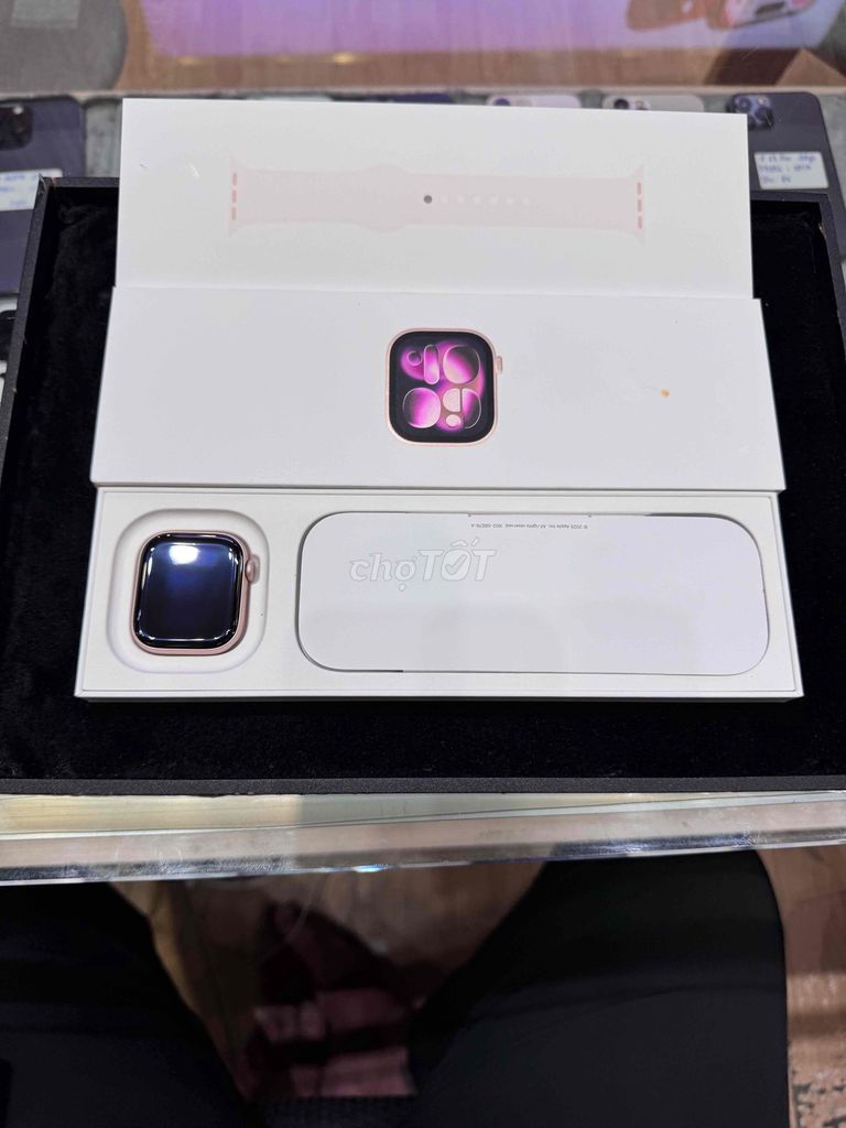 Apple Watch Series 11 42mm Hồng BH 20/01/2027. Mua bán Thiết bị đeo thông minh tại Quận 10 Tp Hồ Chí Minh được đăng bởi Phi Đăng Sơn Store hình 1